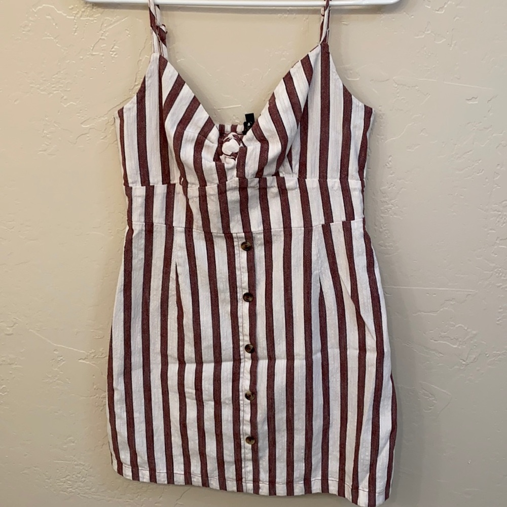 Summer dress w/ white & red stripes! Front tie!
